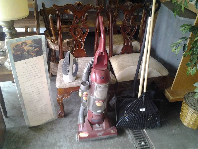 lot 48 image: Eureka Vacuum, 2 Snow Shovels, Rack, Iron, Print