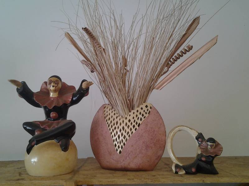 lot 49 image: 2-Jester Figurines & Pottery Center Piece