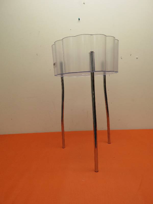 Ikea Stand