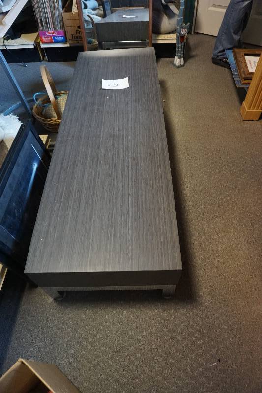 Low Profile Commercial TableBench