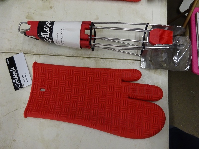 Silicone Grill MITT New