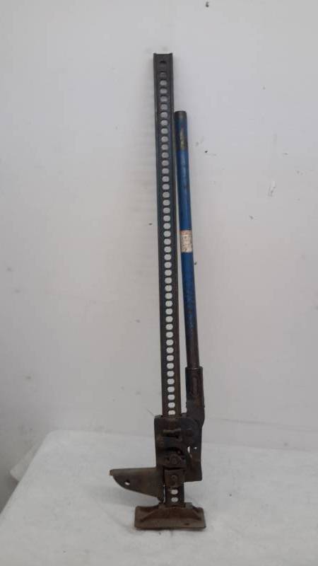 lot 26 image: High lift jack