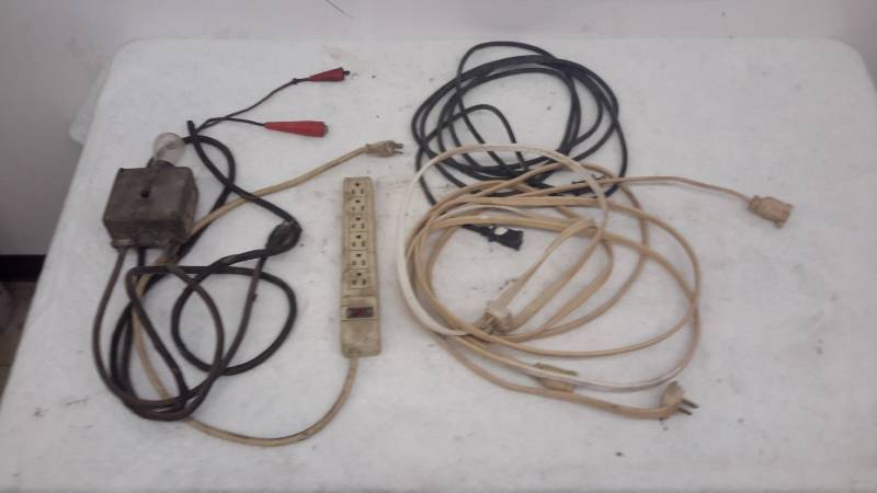 lot 33 image: Test equipment