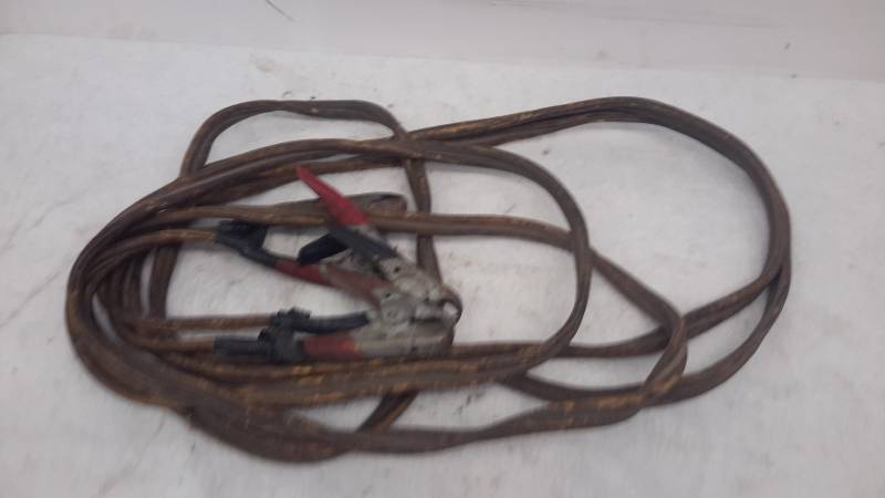 lot 34 image: Jumper cables