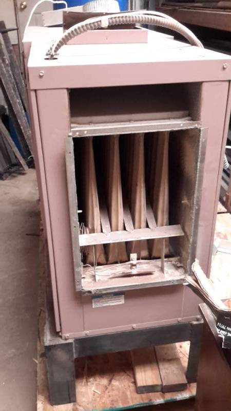 lot 79 image: Reznor duct furnace