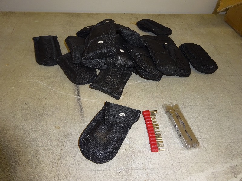 lot 3 image: Lot of multi tool sets with pouch