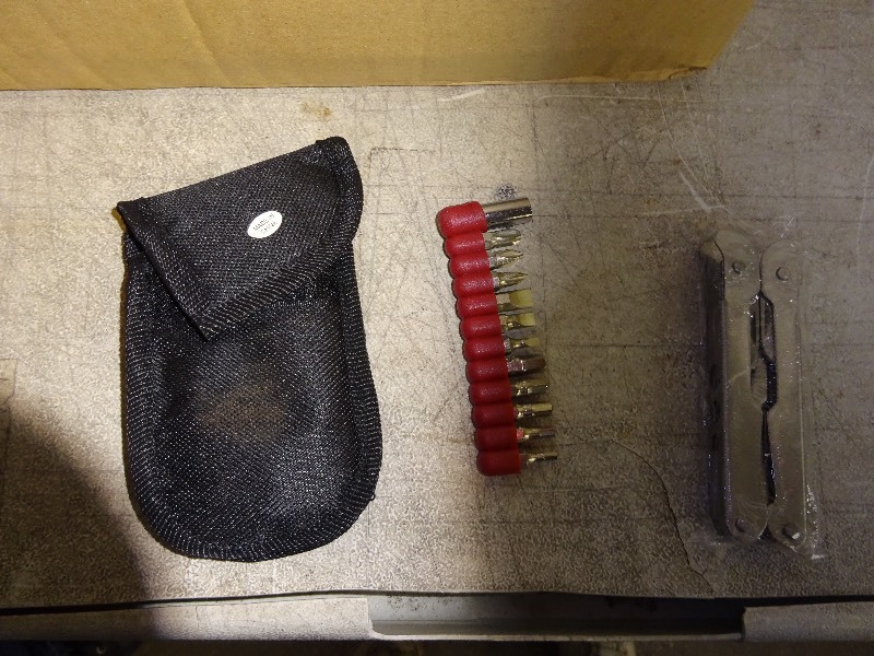 lot 6 image: Lot of multi tool sets with pouch