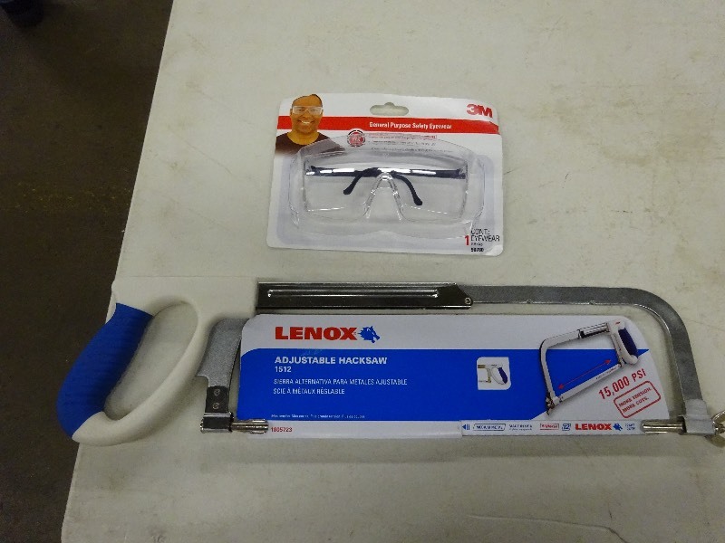 lot 15 image: 2 Tape measures 1 Lufkin