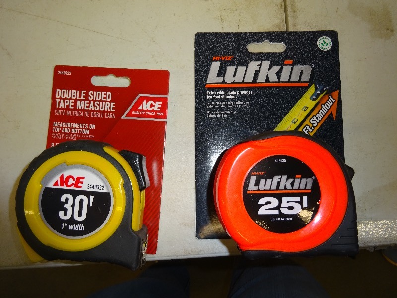 lot 18 image: 2 Tape measures 1 Lufkin