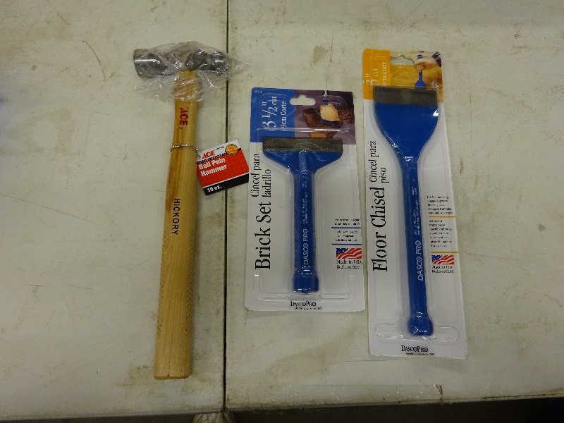 lot 36 image: Ball pein hammer 16 oz.brick set 3 12 cut floor chisel - 3 cut
