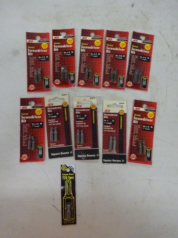 lot 66 image: Screwdriver bits variety