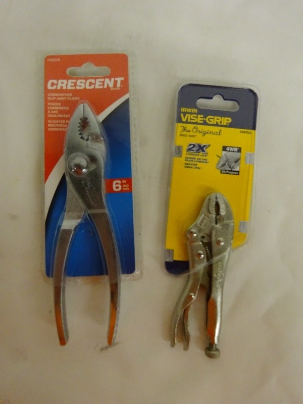 lot 83 image: Irwin vise grips, Crescent slip joint pliers 6