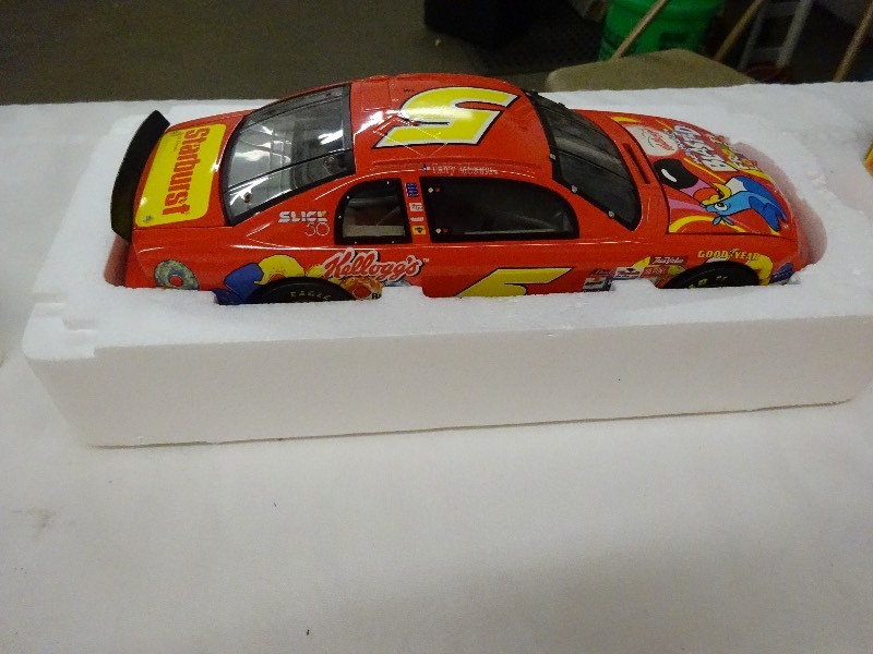 Revell Kelloggs Terry Labonte 124 scale