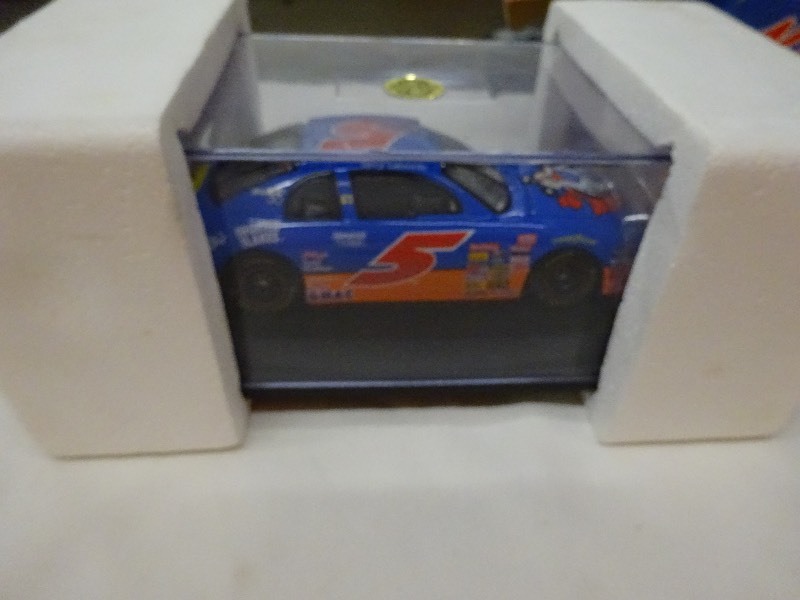 Revell Kelloggs frosted flakes Terry Labonte 5 124 scale