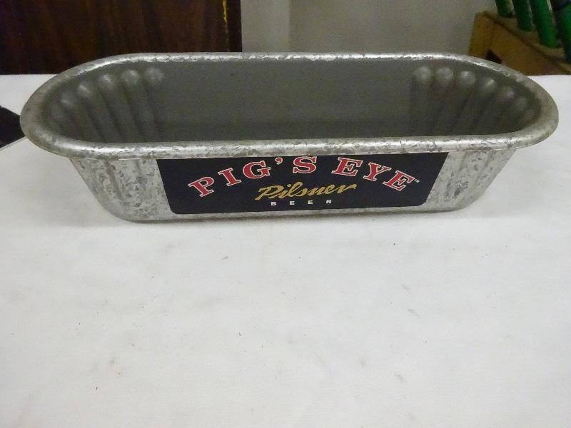 Plastic Pigs eye pan