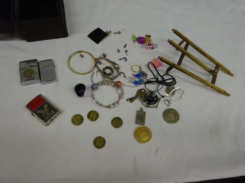 Variety of Jewelry, 3 lighters