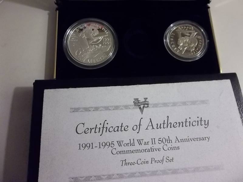 World War II 50th Anniversary Coins With COA Proof Set (Minus The Gold Coin) With Case