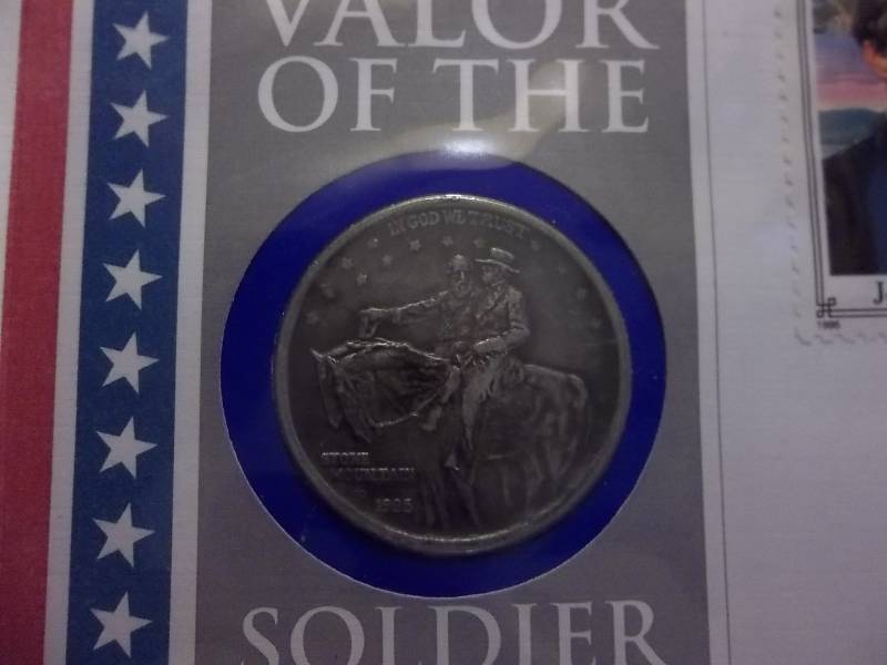 Tribute To The Soldier Of The South Stone Mountain Silver Commemorative Coin In Collector Case ($55.00 Value In Grey Sheets)