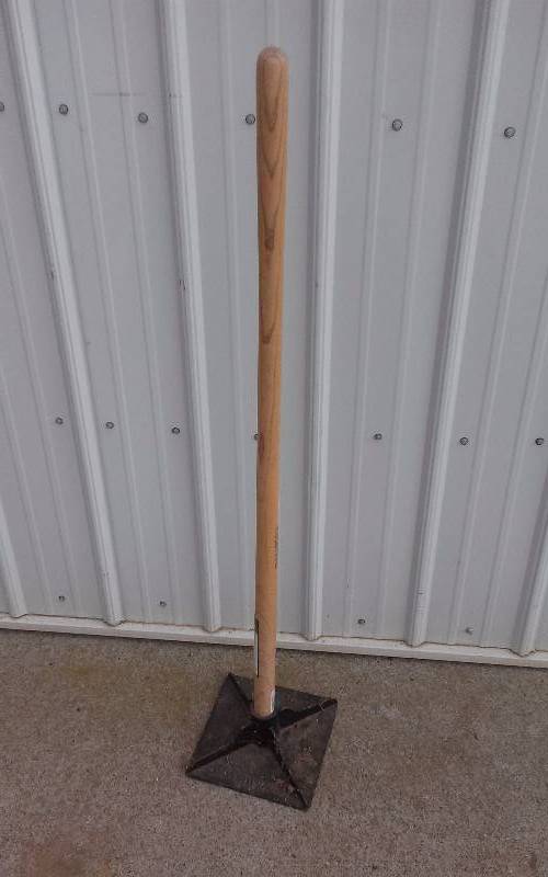 lot 34 image: 10x10 Yardworks Tamper