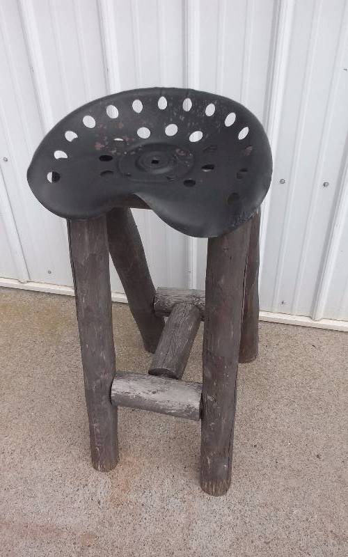 lot 39 image: Tractor Seat Stool, 35 High, Very fun