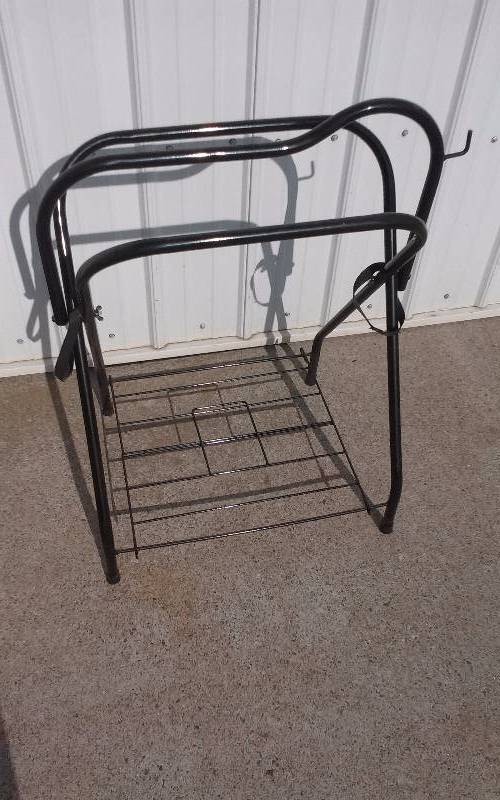 lot 79 image: Metal Saddle Rack