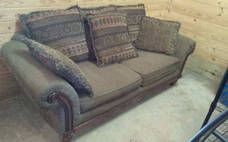 lot 83 image: Olive Green Tweed Sofa, 93x38