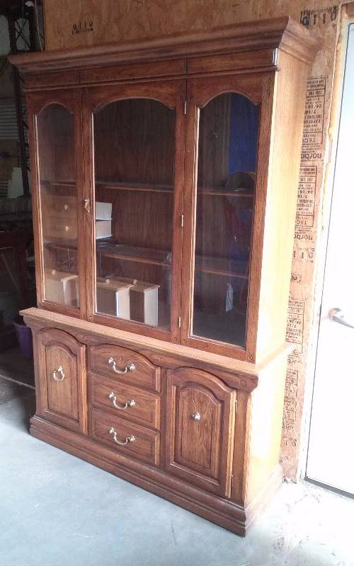 lot 88 image: China Hutch, 78x54x16