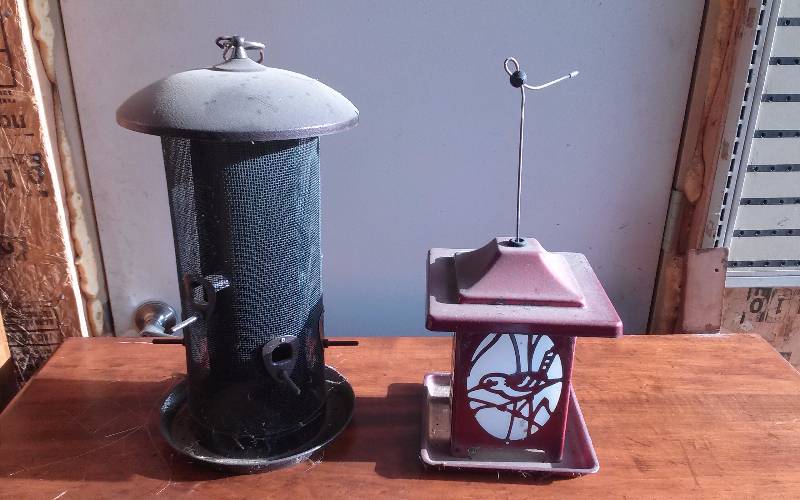 lot 89 image: Pair Birdfeeders