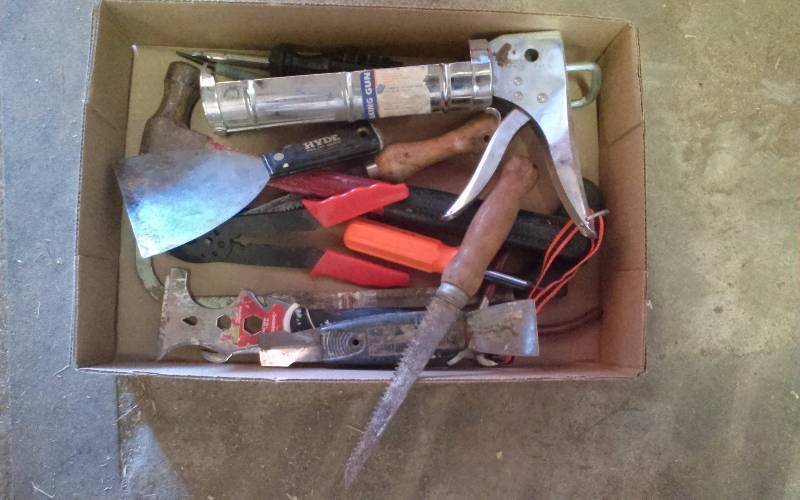 lot 108 image: Lot - Misc Handheld Tools, Hammer, etc
