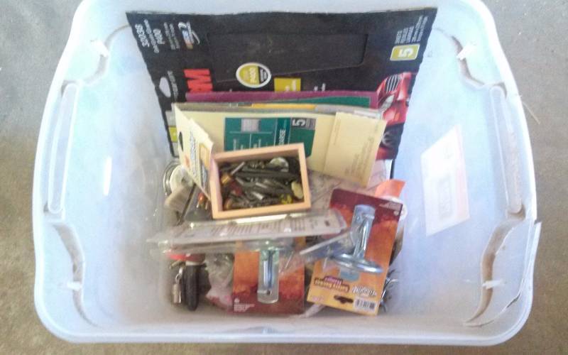 lot 116 image: Lot - Misc Sandpaper, Safety Bucket Hangers, etc