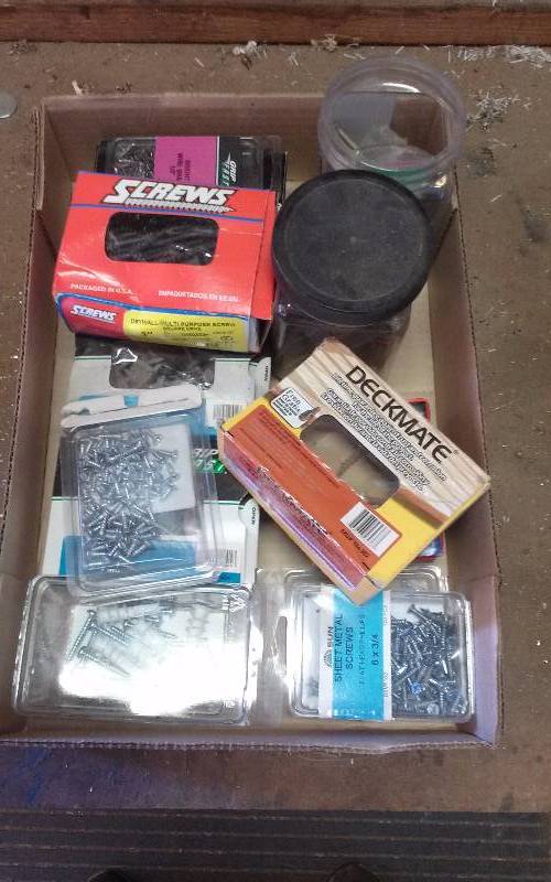 lot 121 image: Lot - Misc Screws, Nails