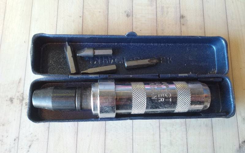 lot 128 image: Impact Driver in Metal Case