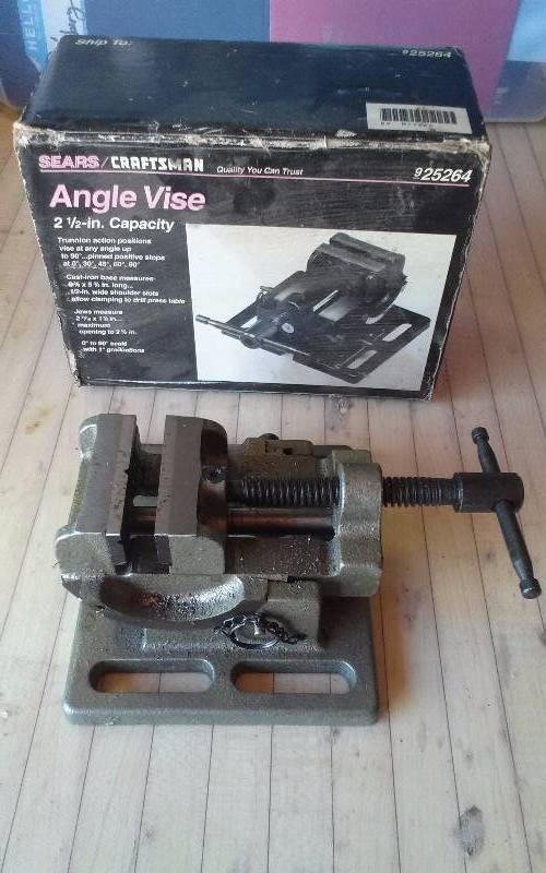 lot 135 image: Craftsman Angle Vise, 2 12
