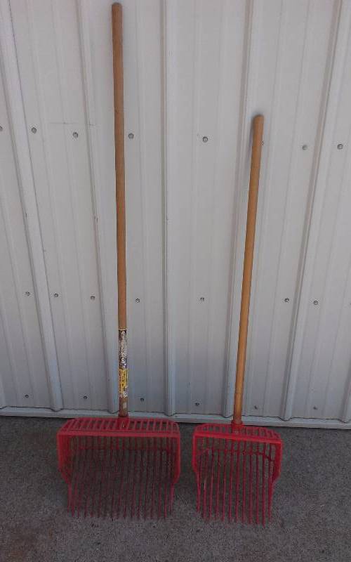 lot 145 image: Lot - (2) DuraForks DuraPitch 1 & DuraPitch 2