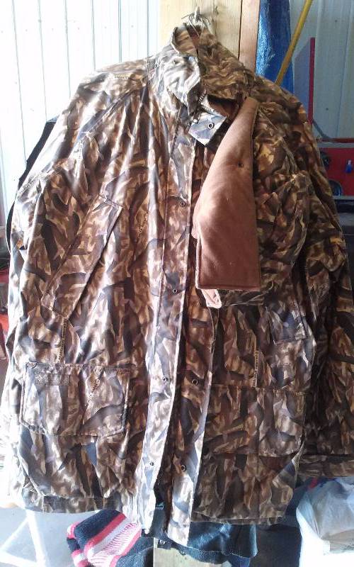 lot 165 image: Mens Columbia Duck Hunt Outfit, Size XXL