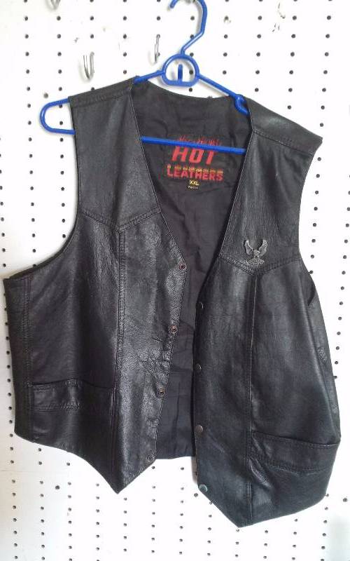 lot 169 image: Hot Leather Mens Vest Size XXL