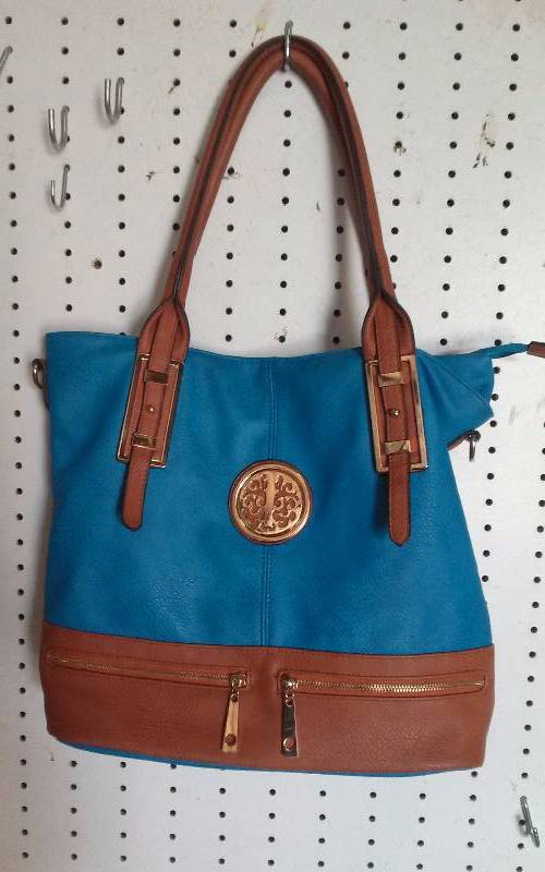 lot 172 image: Purse - TurquoiseBrown, good condition