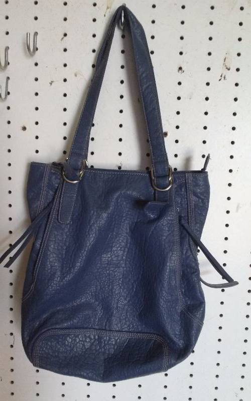 lot 175 image: Purse - ANA Slate Blue, good condition