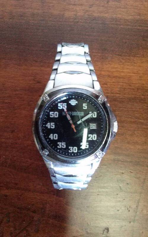 lot 205 image: HARLEY DAVIDSON Mens Watch, Needs Battery
