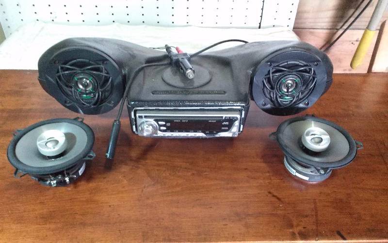 lot 218 image: Motorcycle JVC CDAMFM Radio & Car Infinity Tweeters