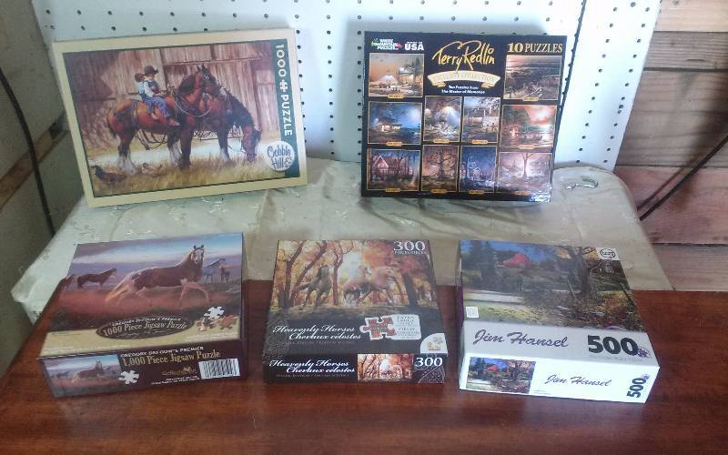lot 257 image: Lot - Horse Themed & Terry Redlin Puzzles