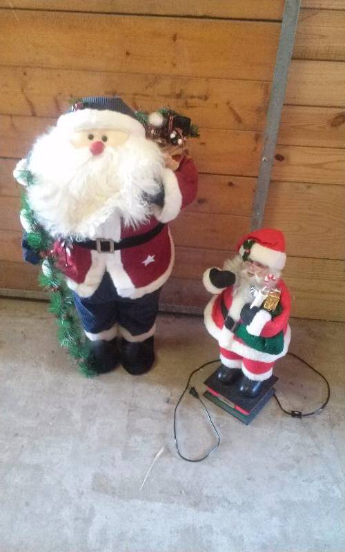 lot 282 image: Lot -Large Santa & Animated Santa
