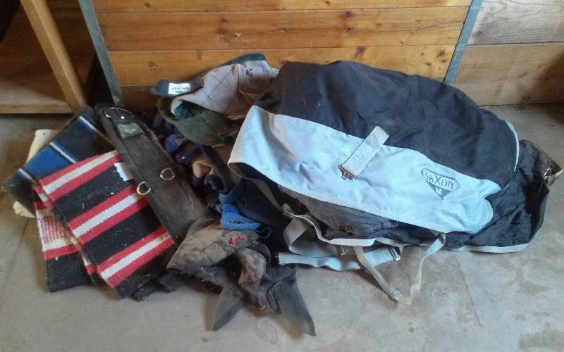 lot 293 image: Lot - Horse Blanket, Cinch, Misc Horse Tack