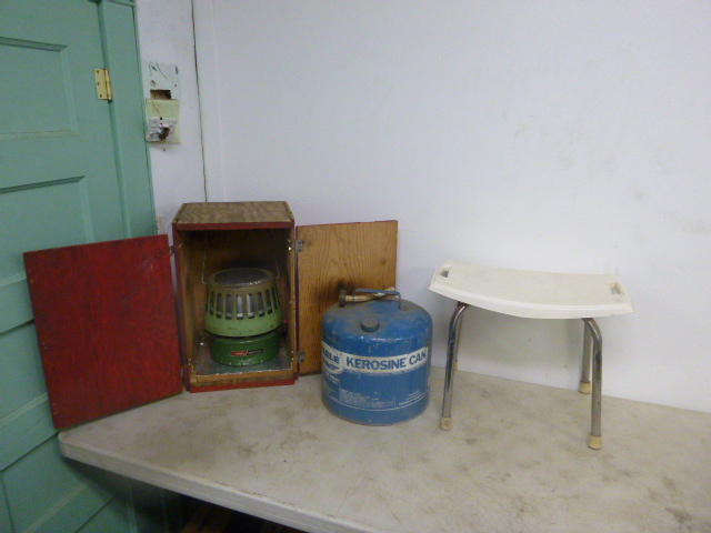 lot 6 image: Eagle 5 Gallon Kerosene Can