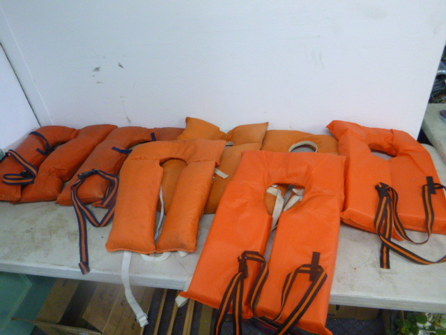 lot 9 image: 7 Life Jackets