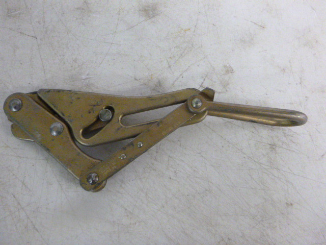 lot 13 image: Klein Tools Linemans Wire Puller