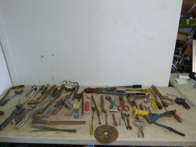 lot 40 image: Miscellaneous Tools