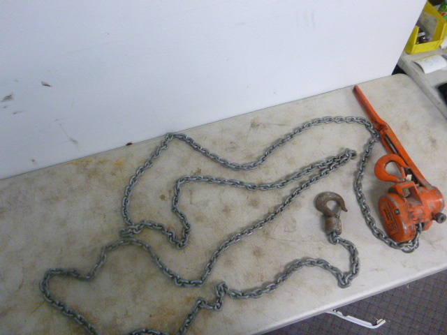 lot 50 image: CM Chain Hoist
