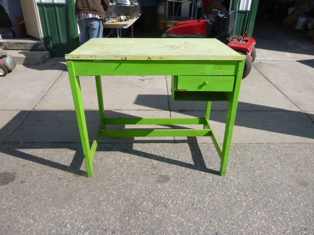 lot 79 image: Work Bench