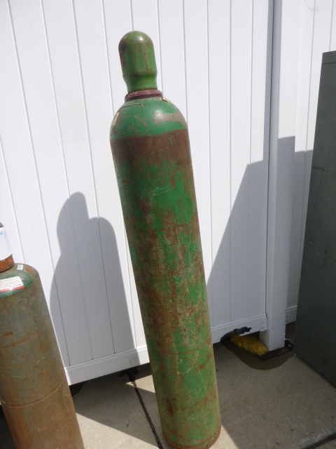 lot 97 image: Oxygen Tank
